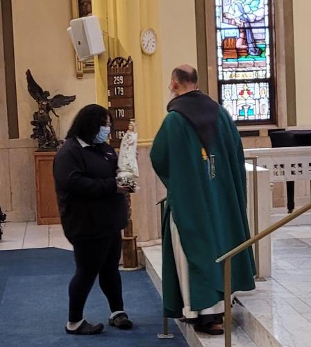 Bendición de la Virgen Peregrina o Visitadora